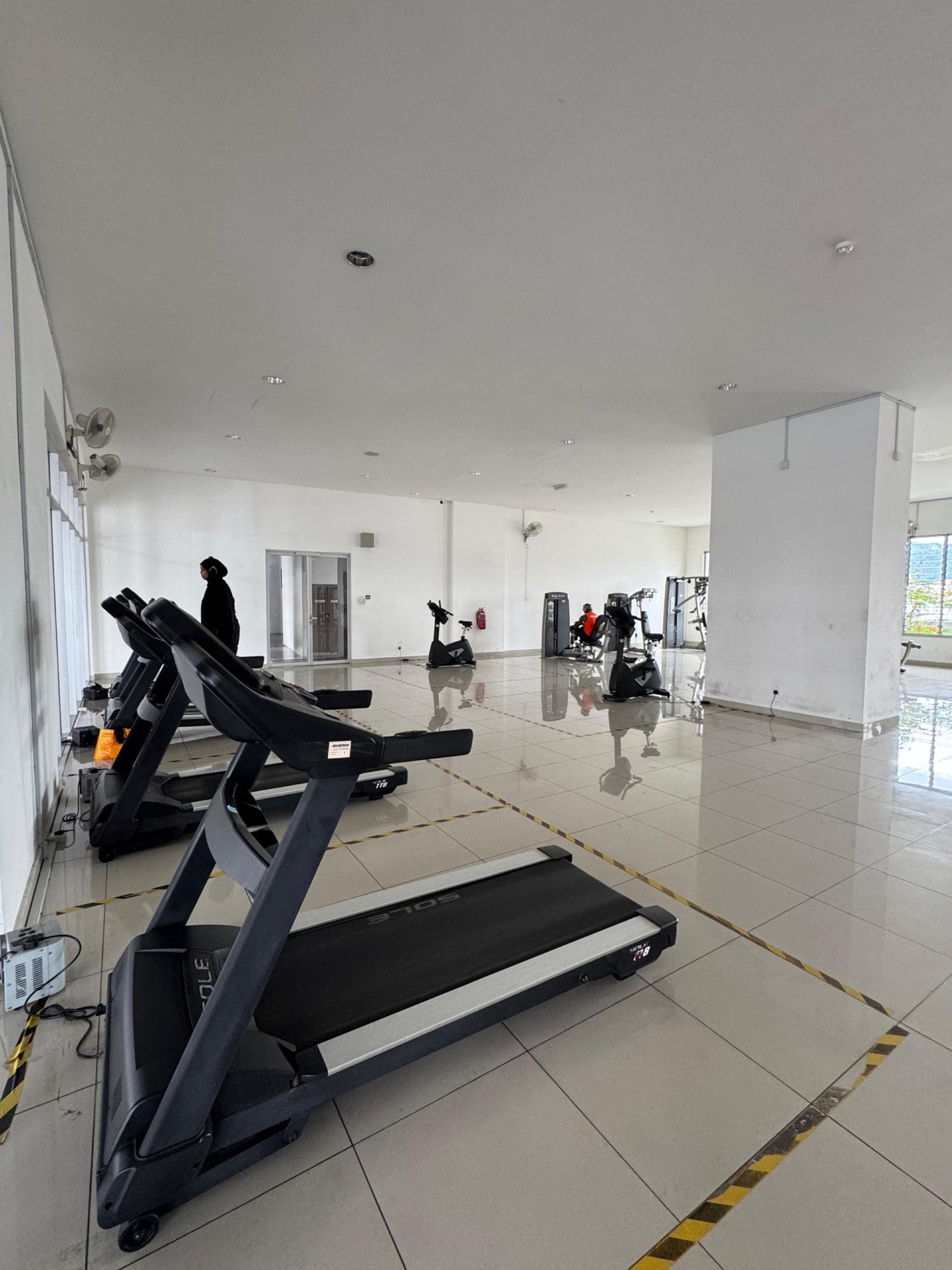 PV21 Condominium - photo 10