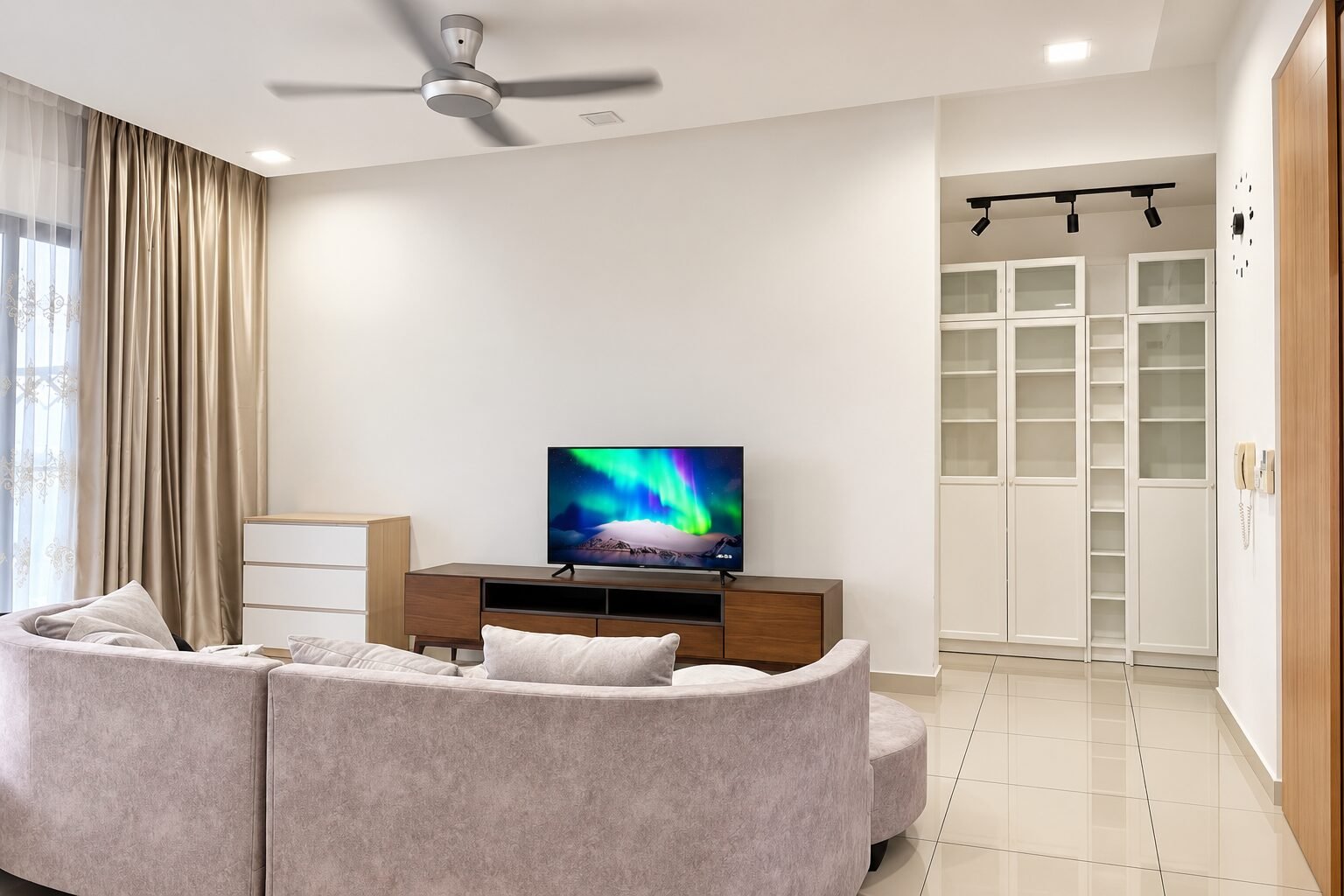 Lakeville Residence