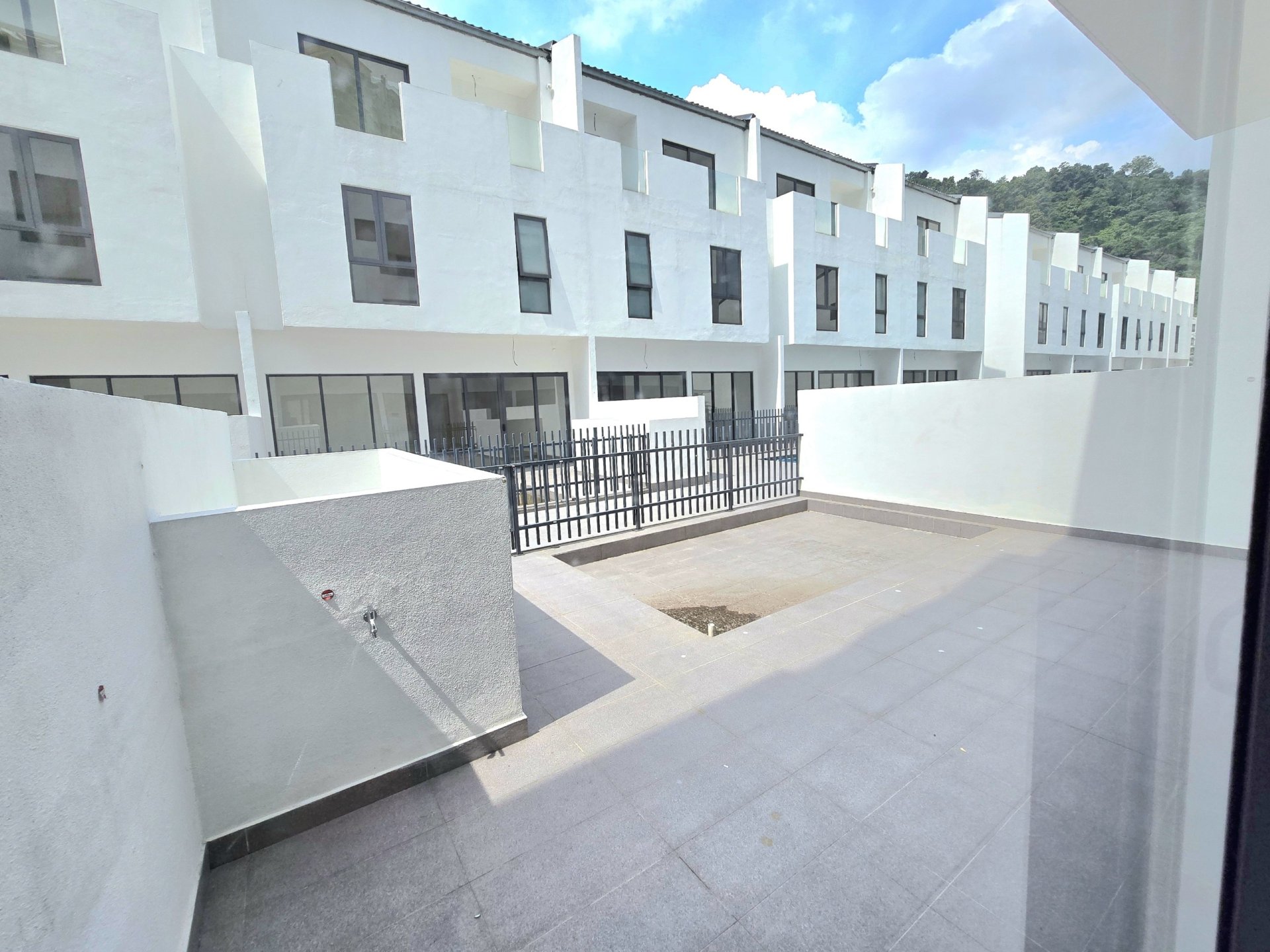 Empire Residence - photo 8