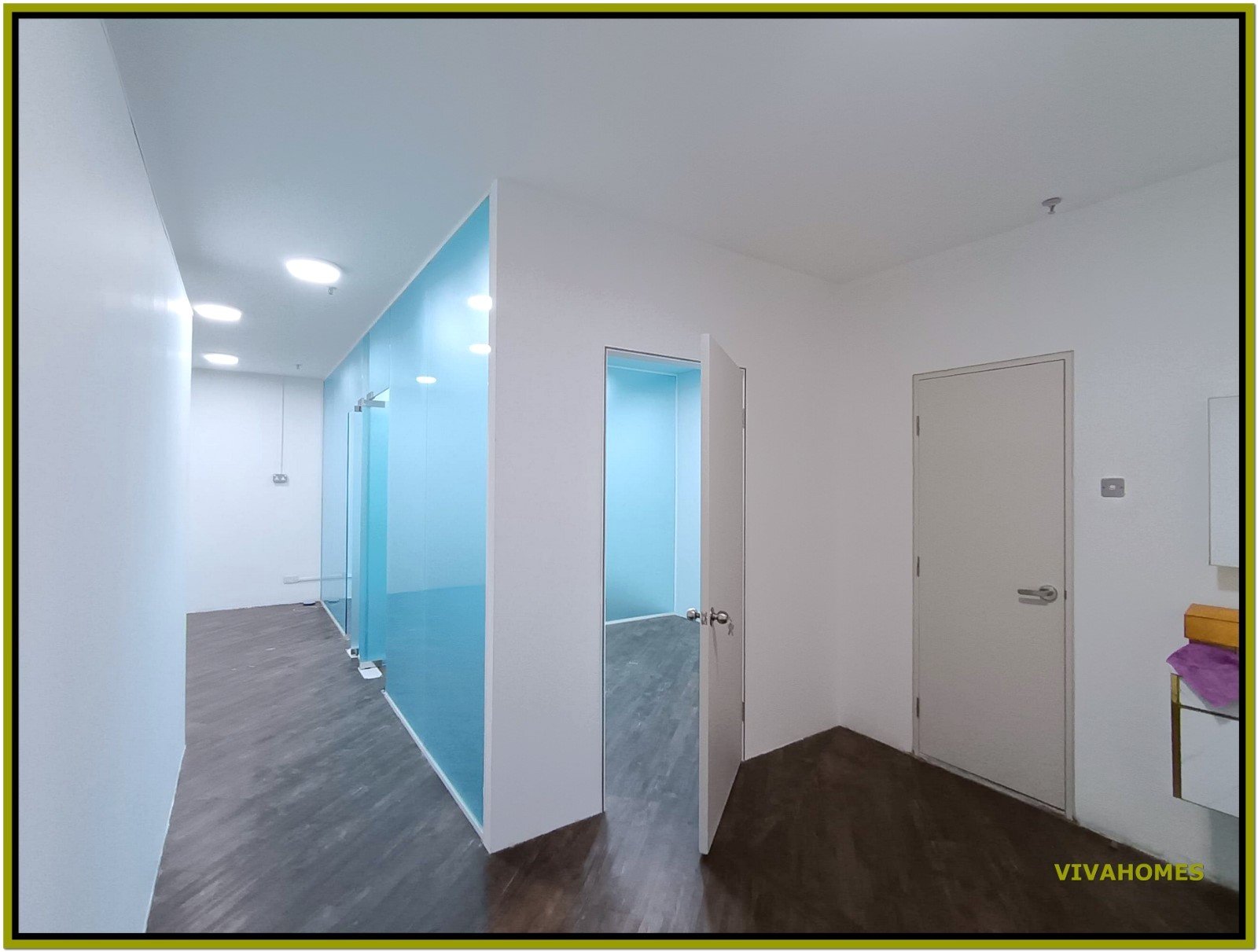 Tropicana Avenue - photo 3