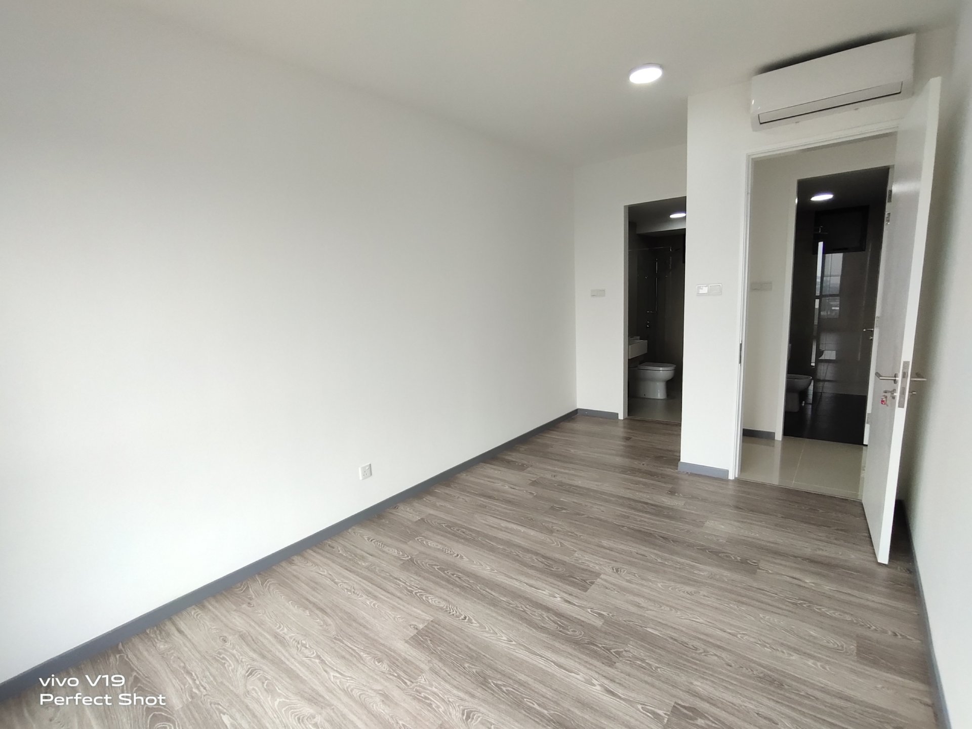 United Point Residence - Tower A | Condominium - photo 10