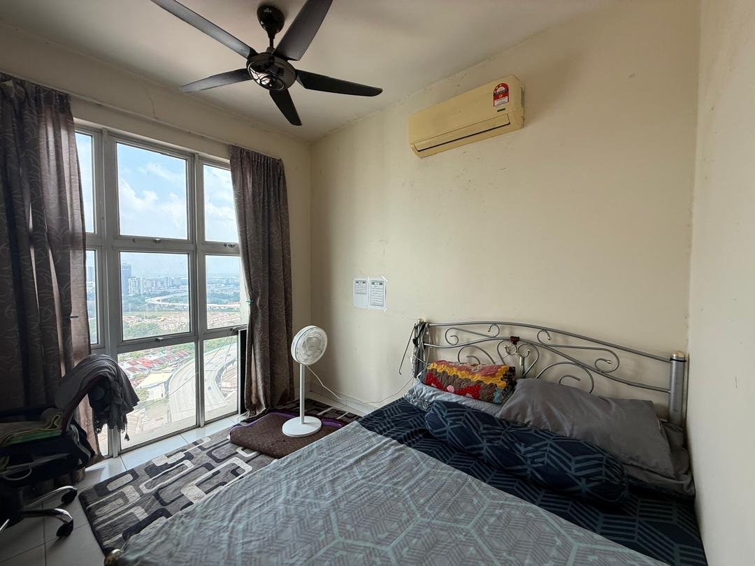 Metropolitan Square Condominium - photo 2