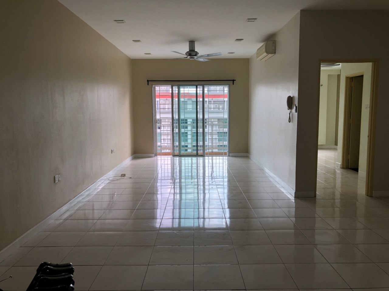 Metropolitan Square - photo 8