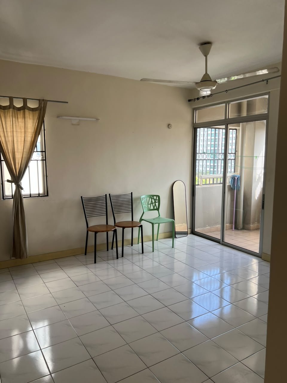 D' Aman Crimson Condominium - photo 2