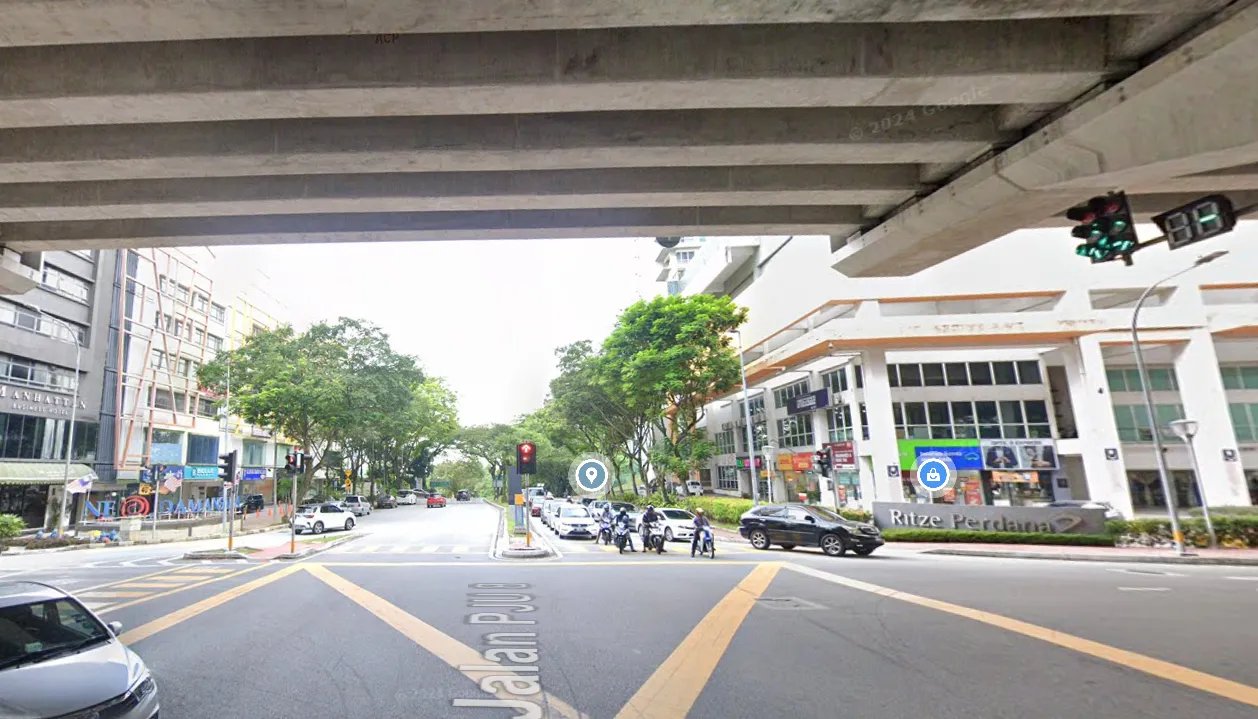 Ritze Perdana 2, Shop - photo 2