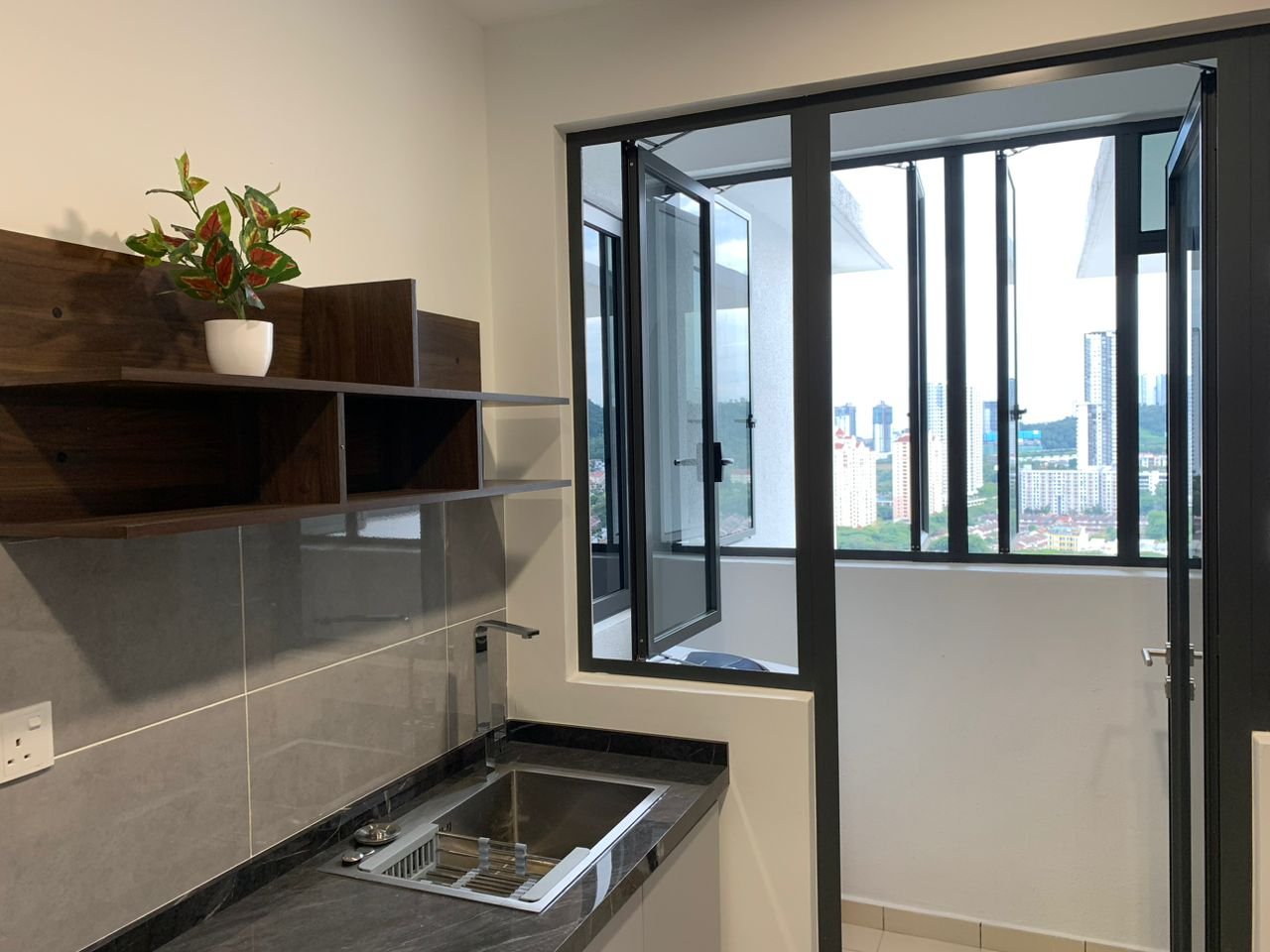 United Point Residence - photo 7
