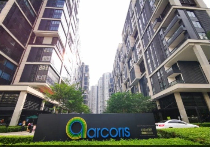 Arcoris Residences