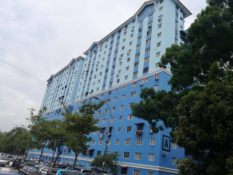 Sri rakyat apartment bukit jalil kuala lumpur - photo 2