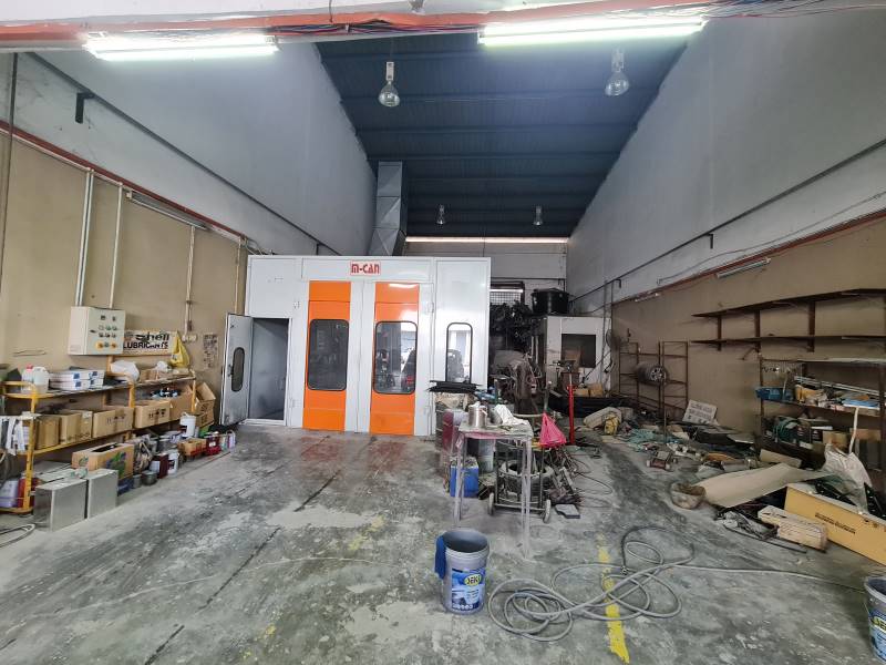 Rawang Factory with Car Paint Box for Rent at Selangor Rawang