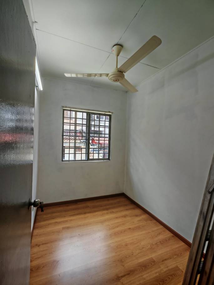 Batu Caves Taman Bolton 2 storey link house - photo 5