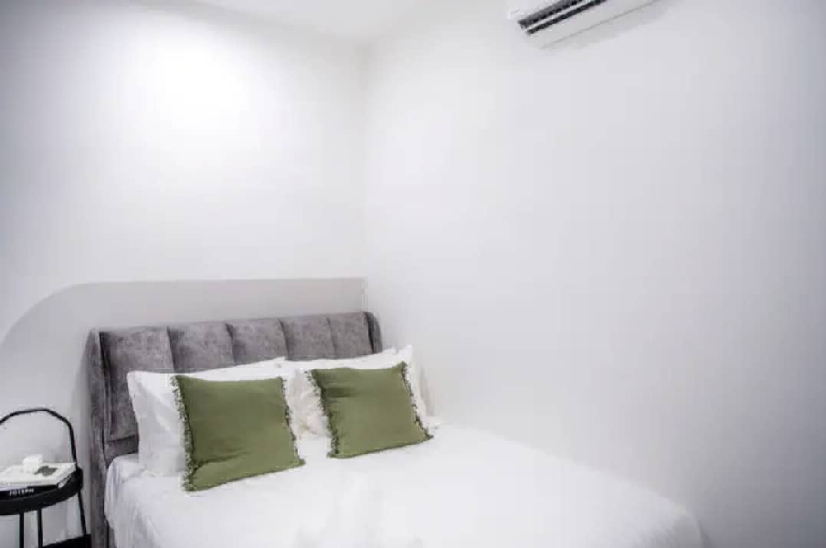Neu Suites @ 3rdnvenue  - photo 4