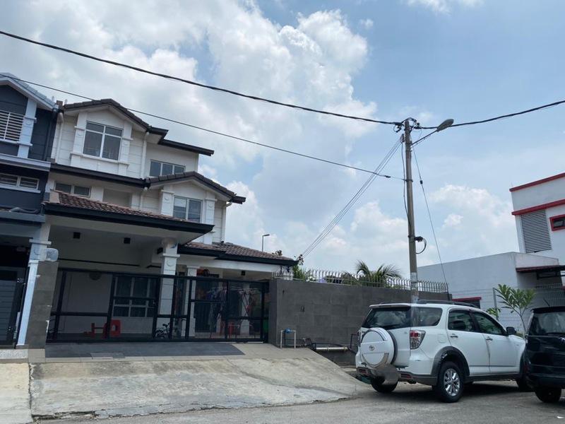 2 And Half Corner Terrace Sri Petaling RM1,600,000