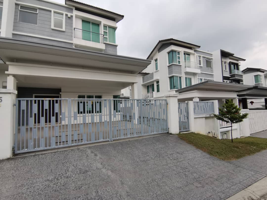 Bandar Sungai Long tropicana cheras