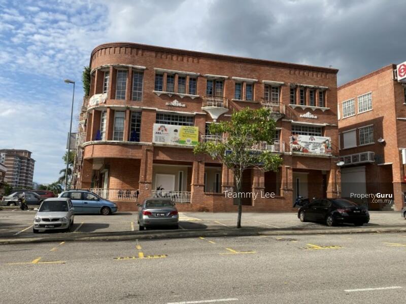 Bandar Sungai Long S ...