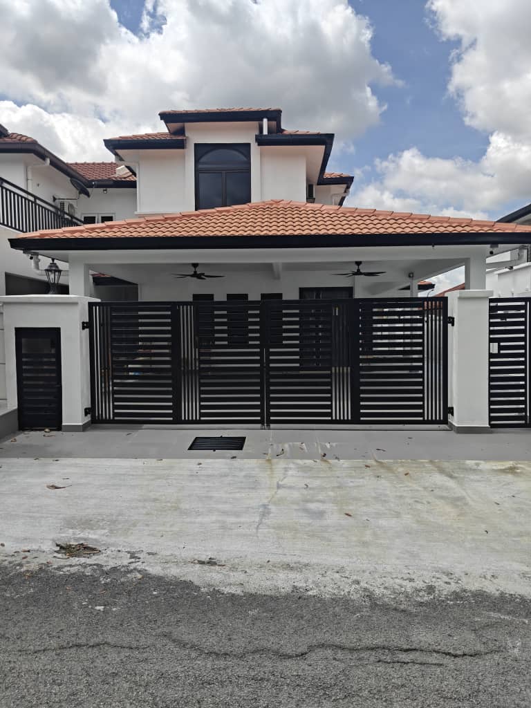 Semi D  Bandar Tun H ...