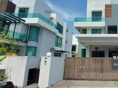 Sinar Mahkota  Semi d Bandar Mahkota Cheras south