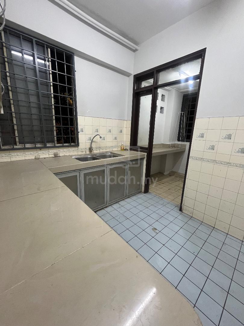 Ixora Apartment, , Jalan Tun Razak, near LRT - photo 3