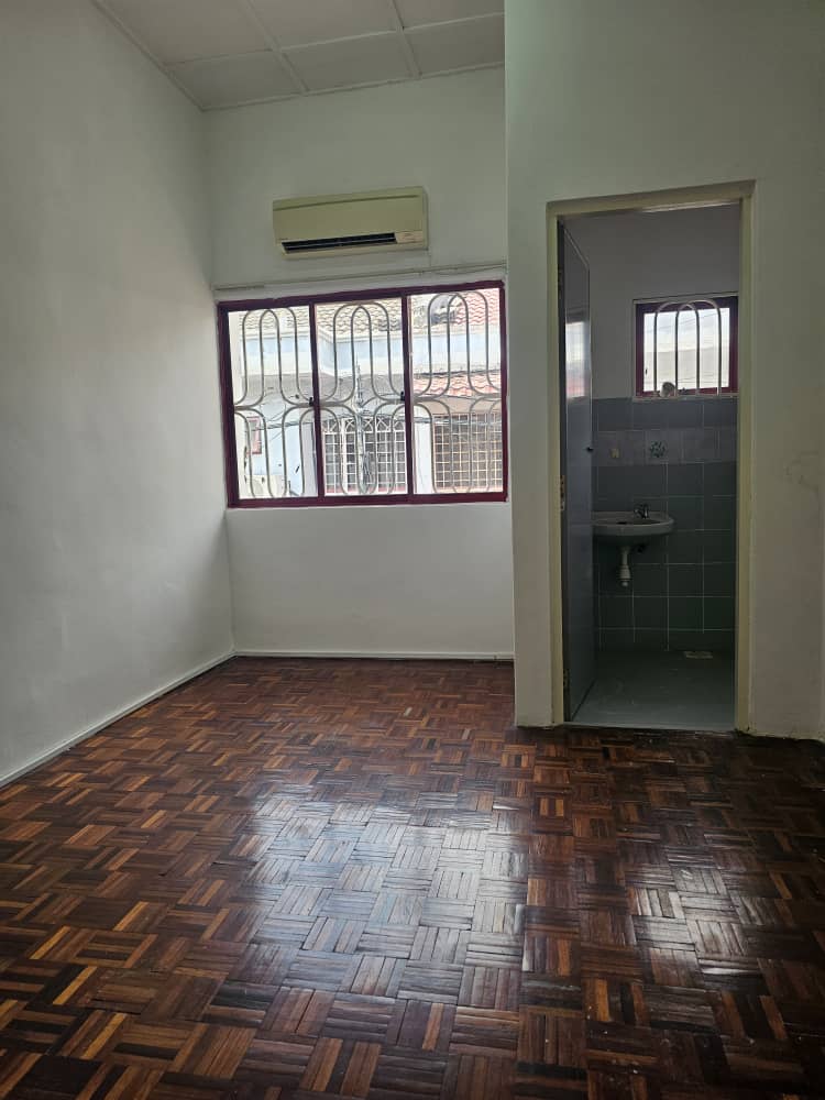 Bandar Sungai Long sl 7 south - photo 3