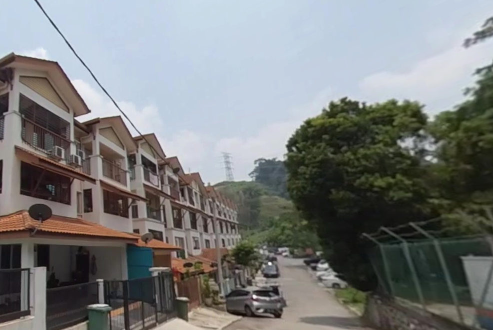 Taman Amansiara Townhouse Rawang - photo 3