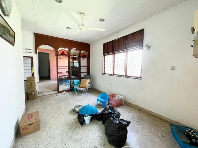 Taman Bukit Maluri, Kepong Single Story Corner Lo - photo 4