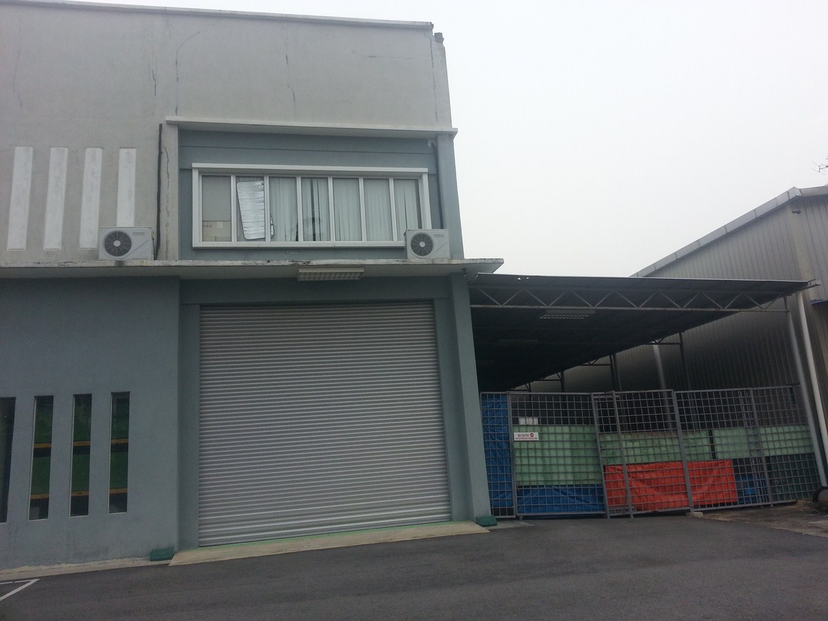 2 Sty SemiD Factory at Alfa Impian Industrial Park - photo 3