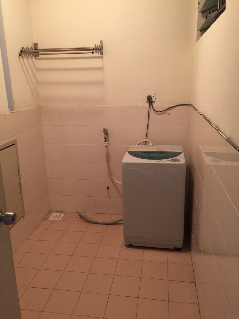 Cyberia Smarthome Condo, near MMU - photo 8