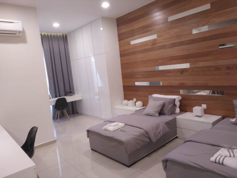 2 Sty House 22x80sf Bandar Sri Sendayan Suriaman - photo 2