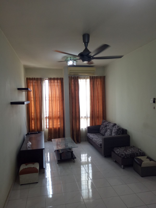 Vista Impiana Apartment, Taman Bukit Serdang, PF - photo 1