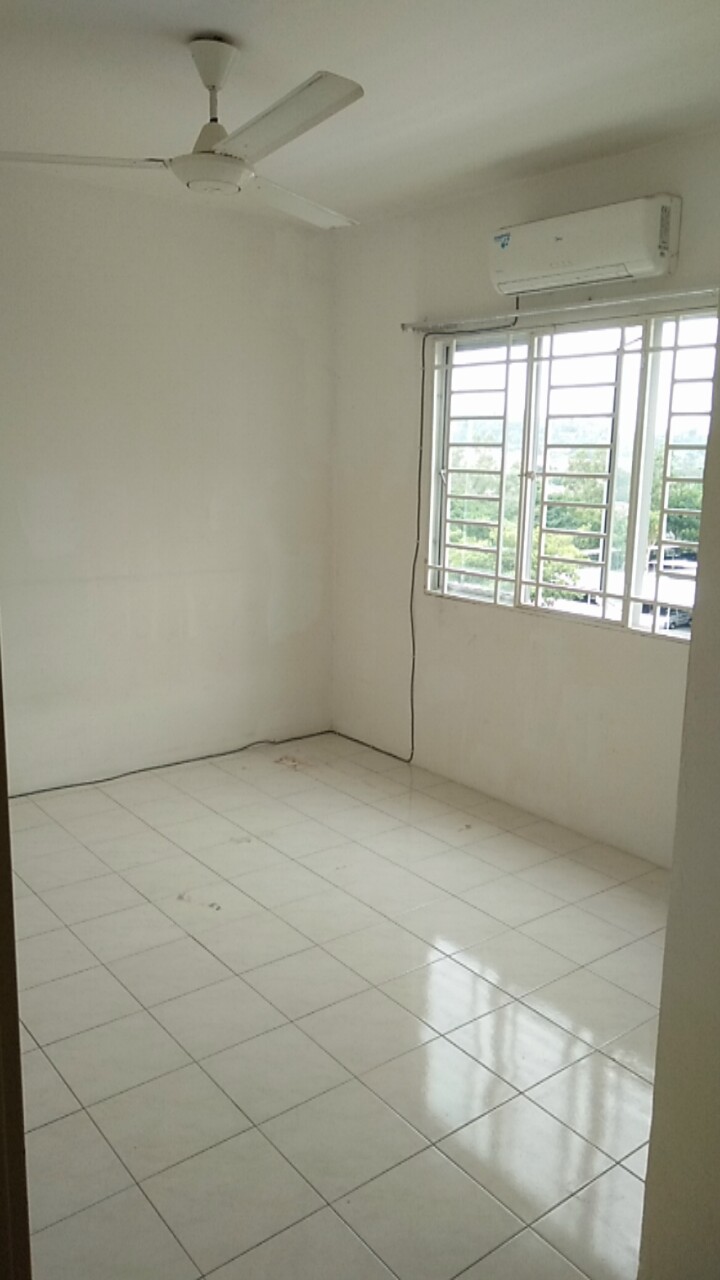Casa Riana Apartment,Puncak Jalil,Partly Furnished - photo 3