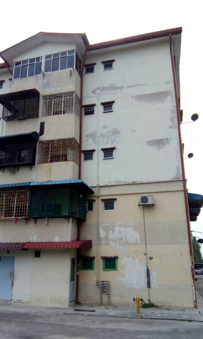 Flat Taman Bukit Mewah Fasa 8, Kajang - photo 3