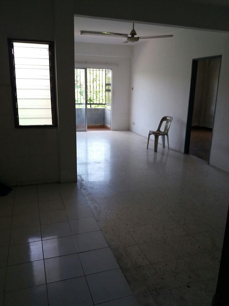 Mutiara Apartment, Taman Balakong Jaya - photo 8