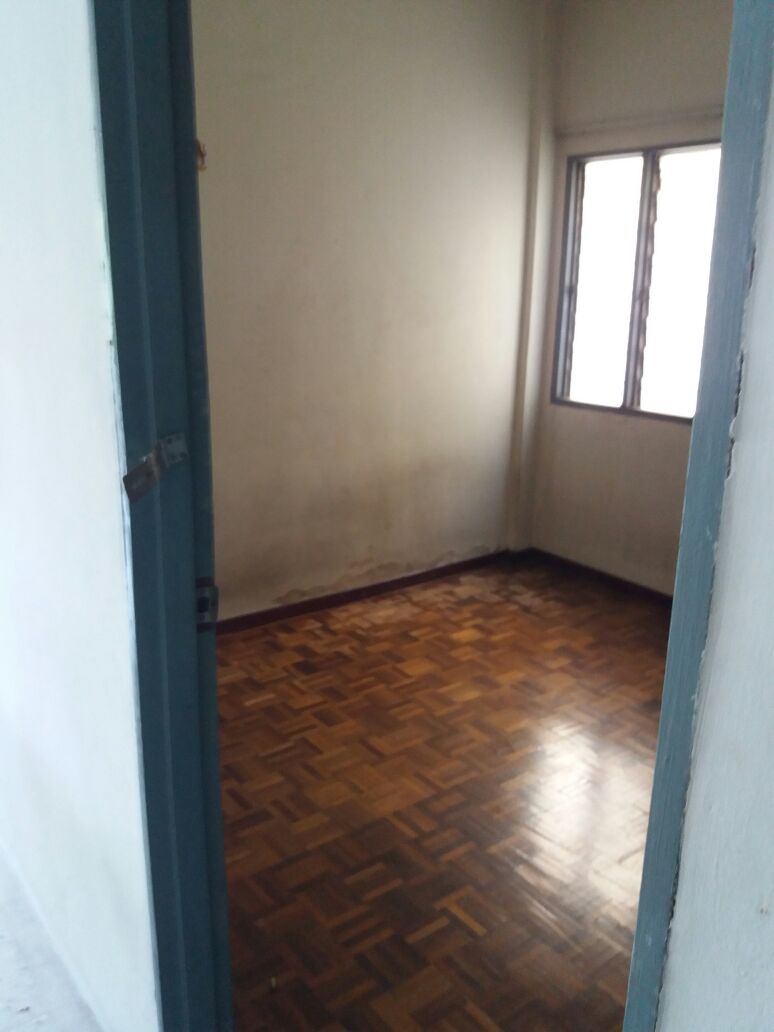 Mutiara Apartment, Taman Balakong Jaya - photo 9
