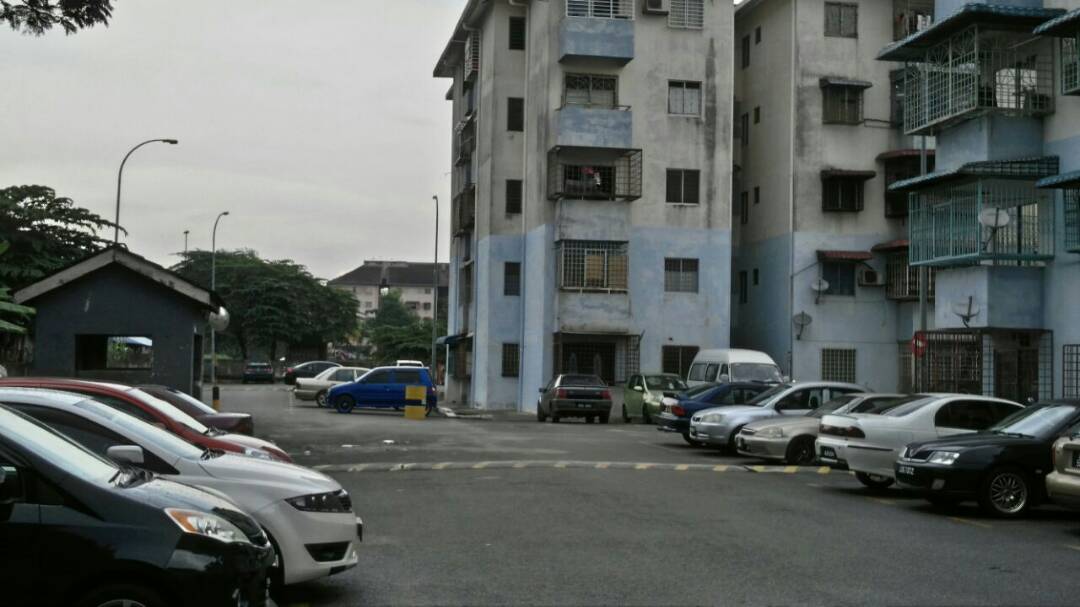 Mutiara Apartment, Taman Balakong Jaya - photo 10