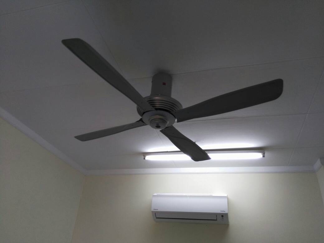 Elaeis 2 Condo, Bukit Jelutong, Partly Furnished - photo 6