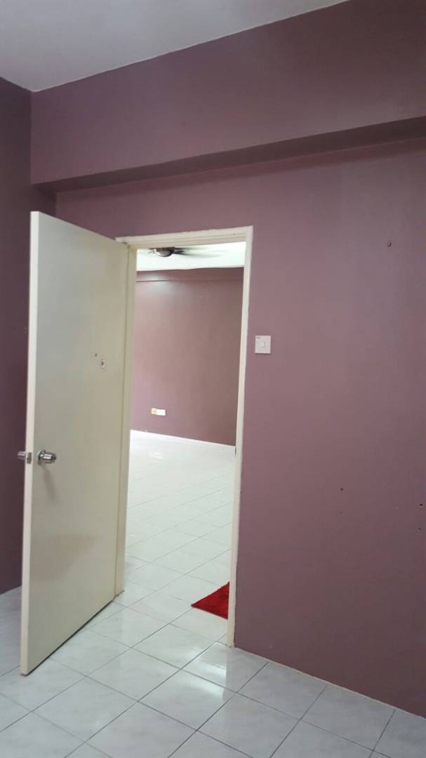 Green Acre Condo, Partly Furnished, Ground Floor - photo 9