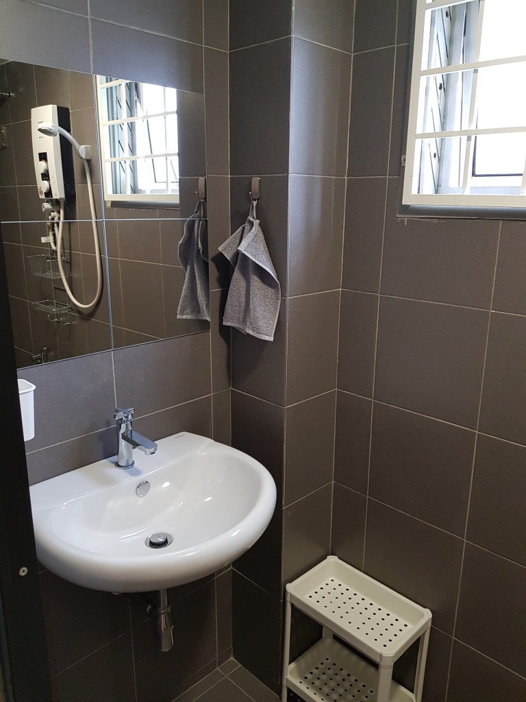 Goodyear Court 10 Condo, Fully Furnish, Nice Unit - photo 4