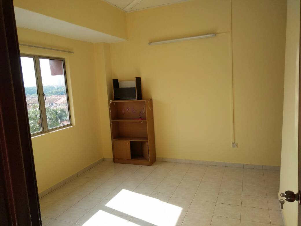Taman Seri Taming Shop Apartment,Jaya Baru,Cheras - photo 2