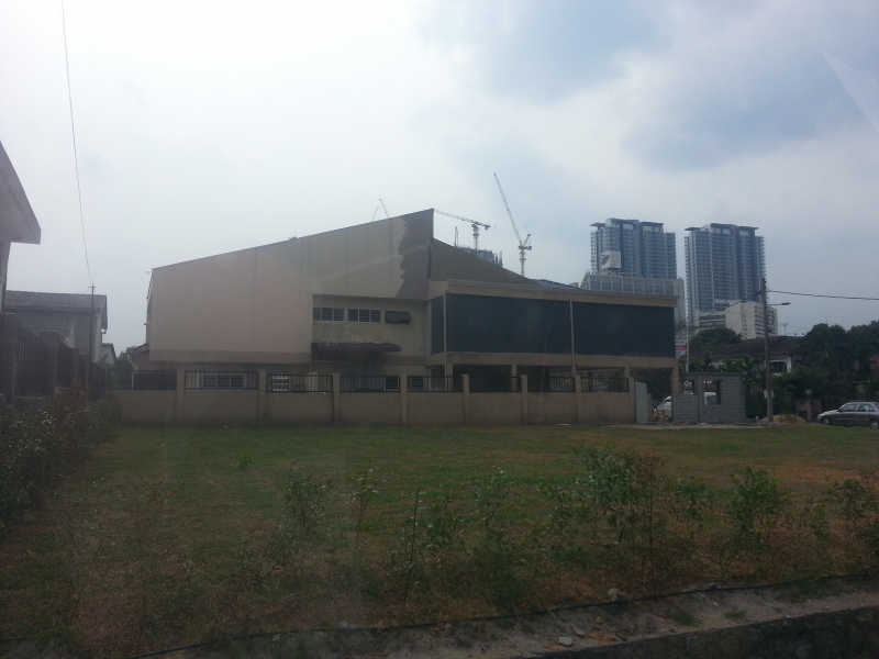Taman Ampang Utama Bungalow Land,Gated and Guarded - photo 2