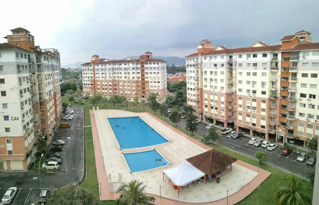 Sri Hijau Condo Bandar Mahkota Cheras Facing Pool