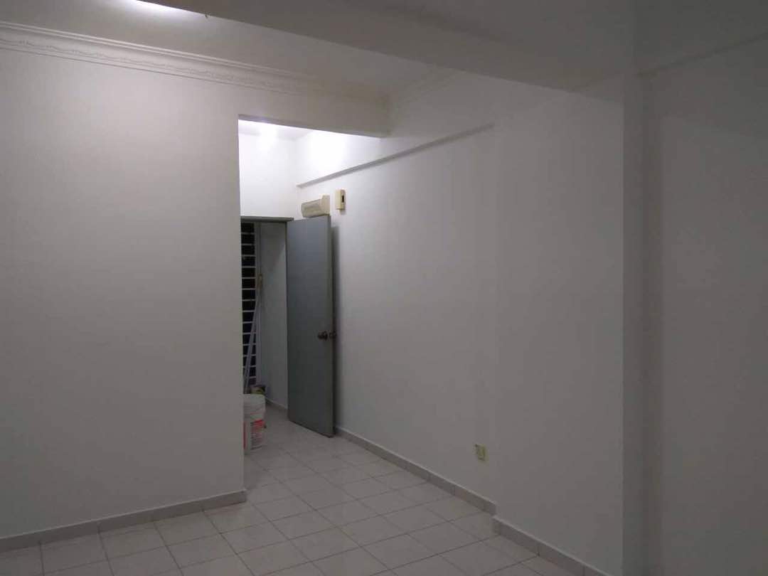 Vistana Mahkota Apartment, Bandar Mahkota Cheras - photo 3