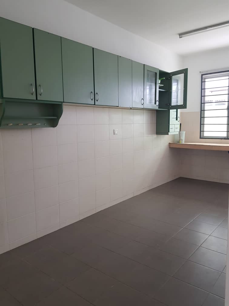 2 Sty House Taman Putra Prima Gated Guarded Reno - photo 2