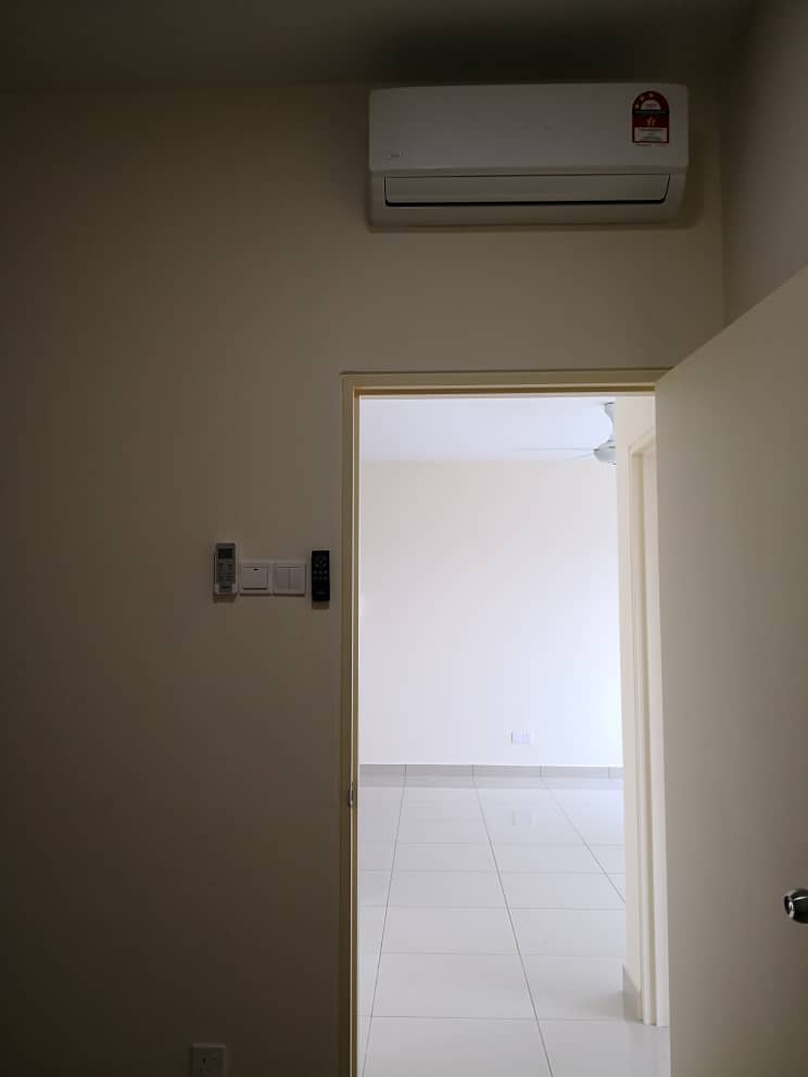 Saville Cheras Taman Sri Raya MRT FF Small Room - photo 3