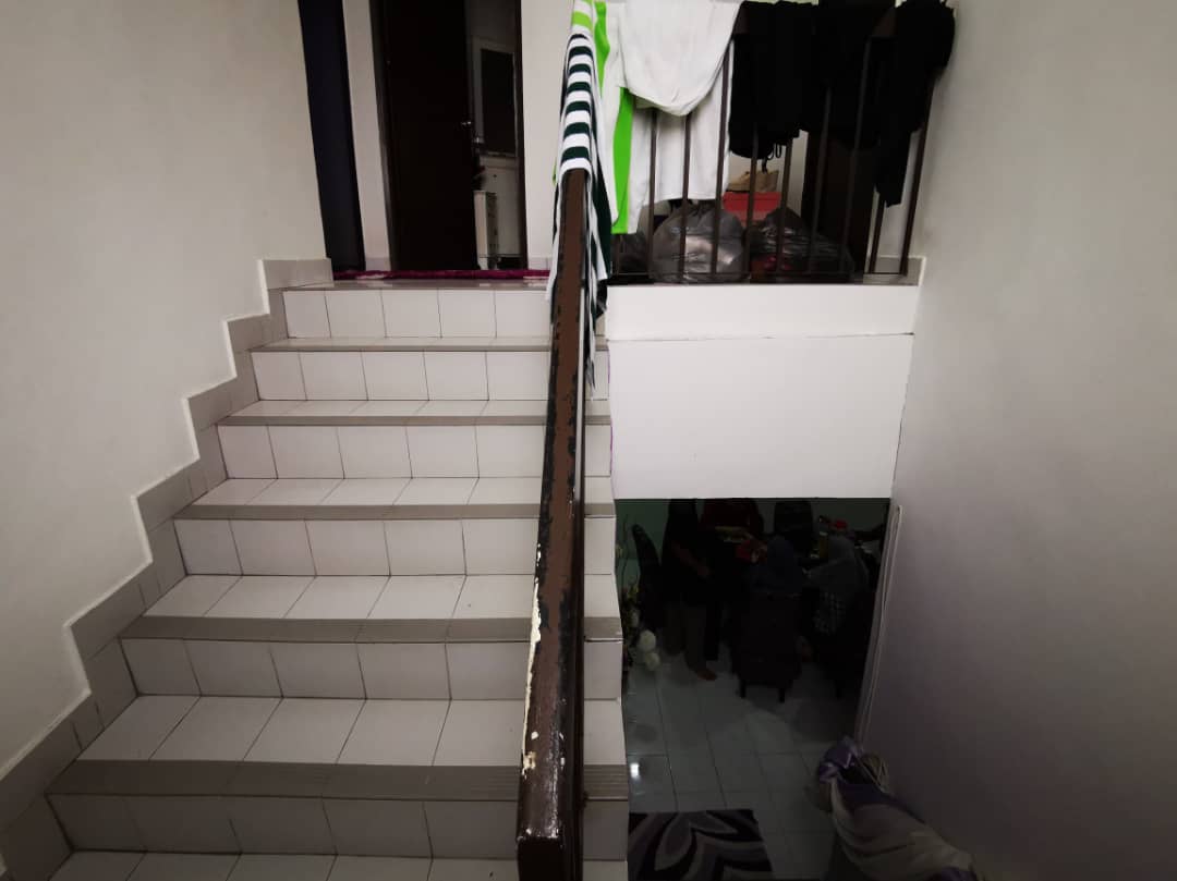 Taman Bukit Anggerik 2 Sty House End Lot - photo 9