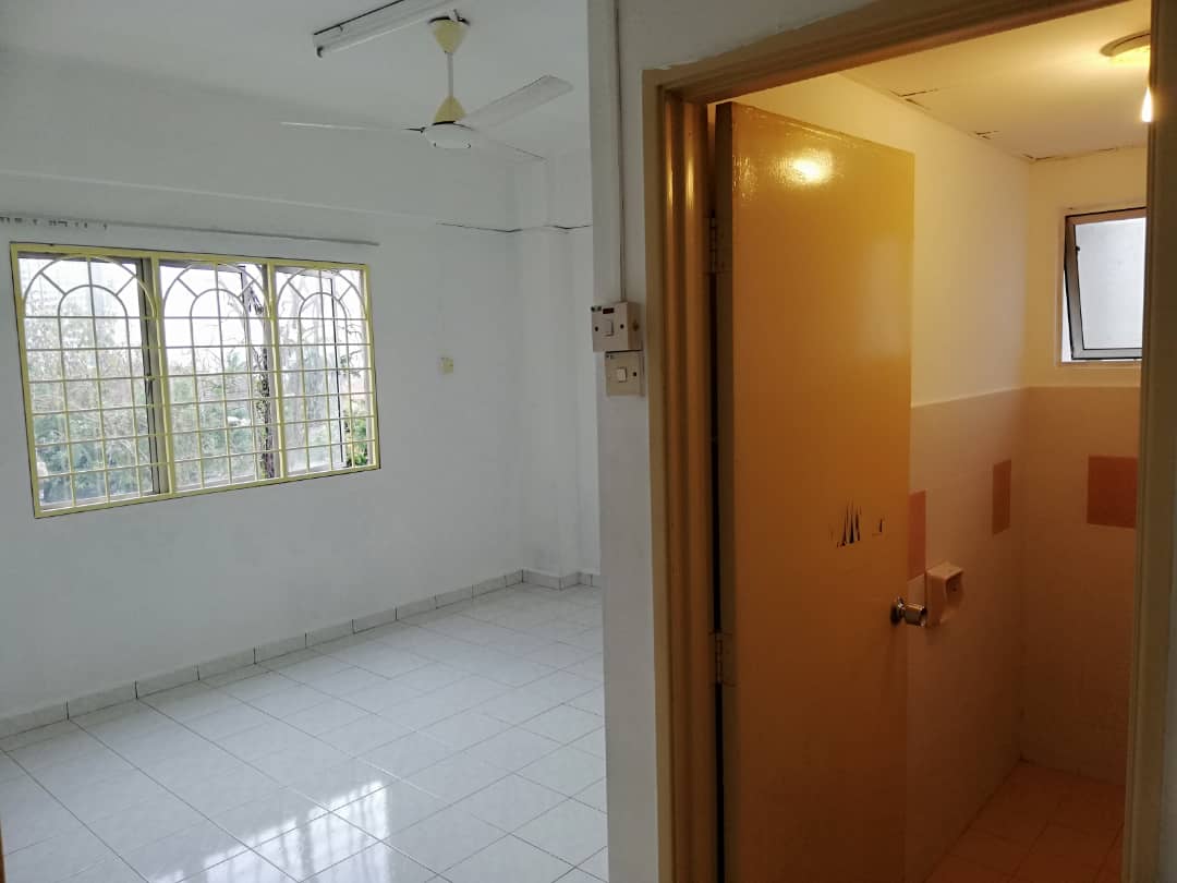 Pangsapuri Ria Taman Bukit Mewah Kajang Near MRT
