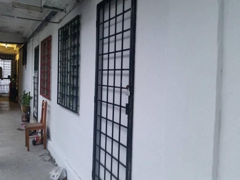Taman Mewah Cheras Walk Up Flat 4th Floor Near MRT - photo 1