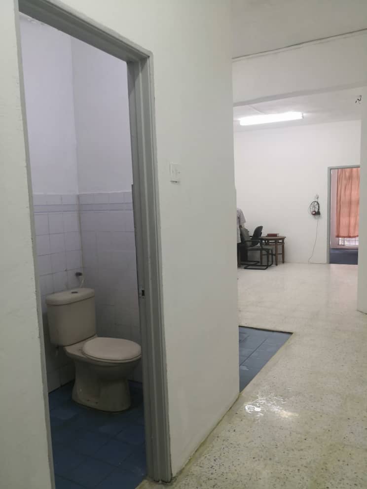 Taman Orkid Desa Shop Apt Len Seng Newly Painted - photo 3
