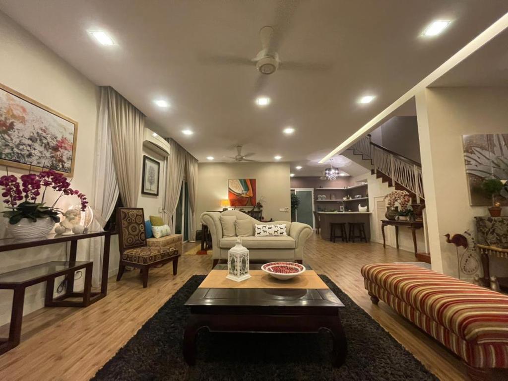 pg1 fully renovated 34x75 Setia Damai, Setia Alam - photo 2