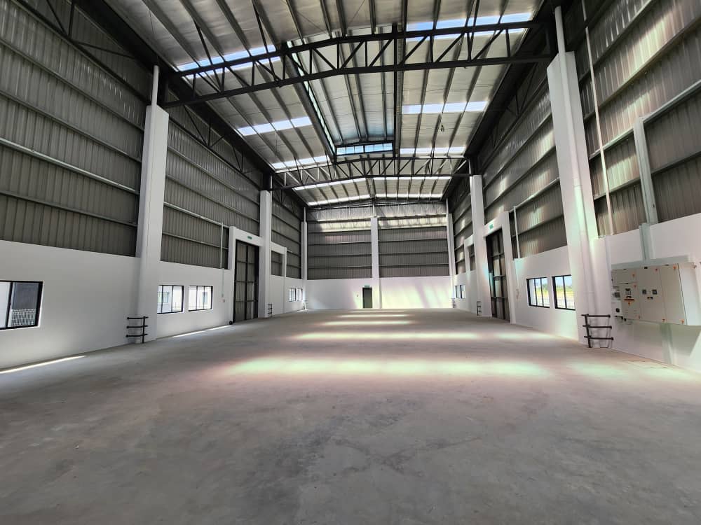 pg2 New Detach factory at Bandar Bukit Raja 2, Kl - photo 5