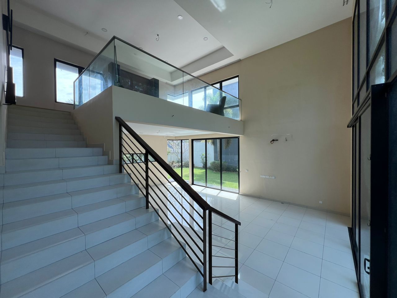 Perdana Heights seksyen u10 facing lake - photo 10