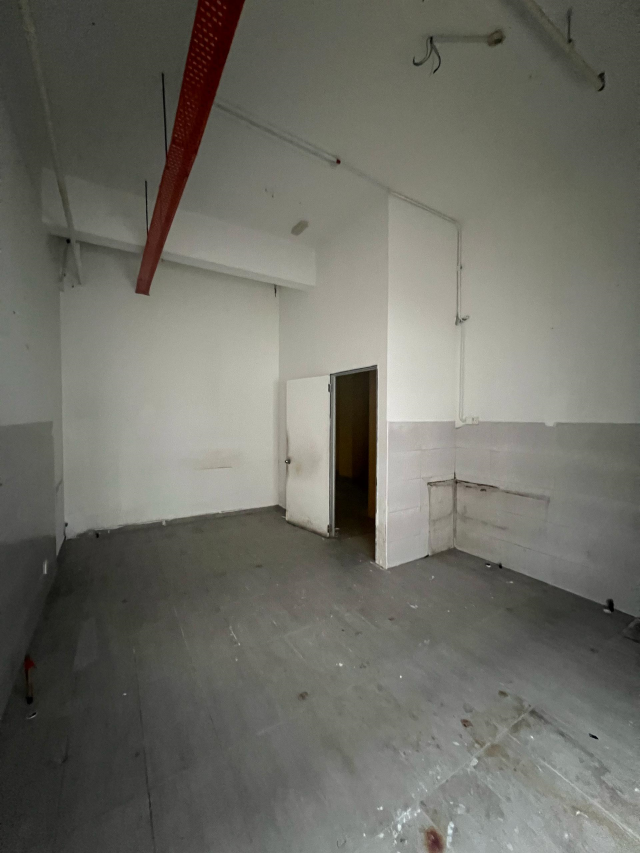 Ground floor shop Sunsuria forum Setia Alam - photo 4